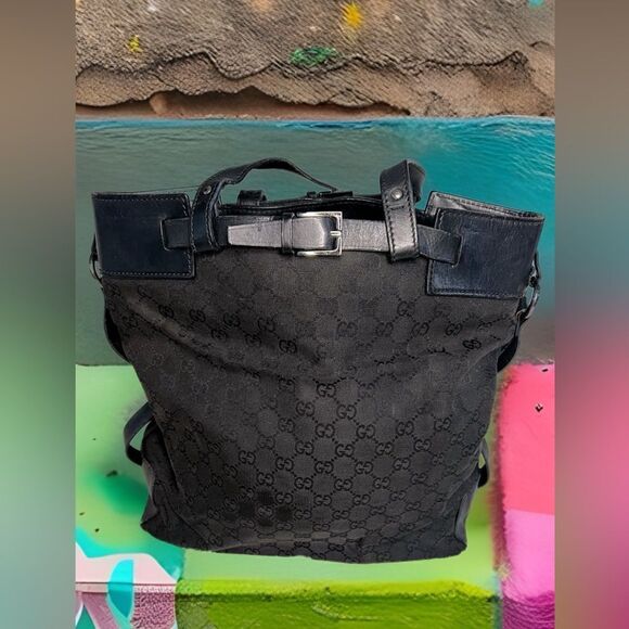 AUTH GUCCI HANDBAG- black - Picture 1 of 16